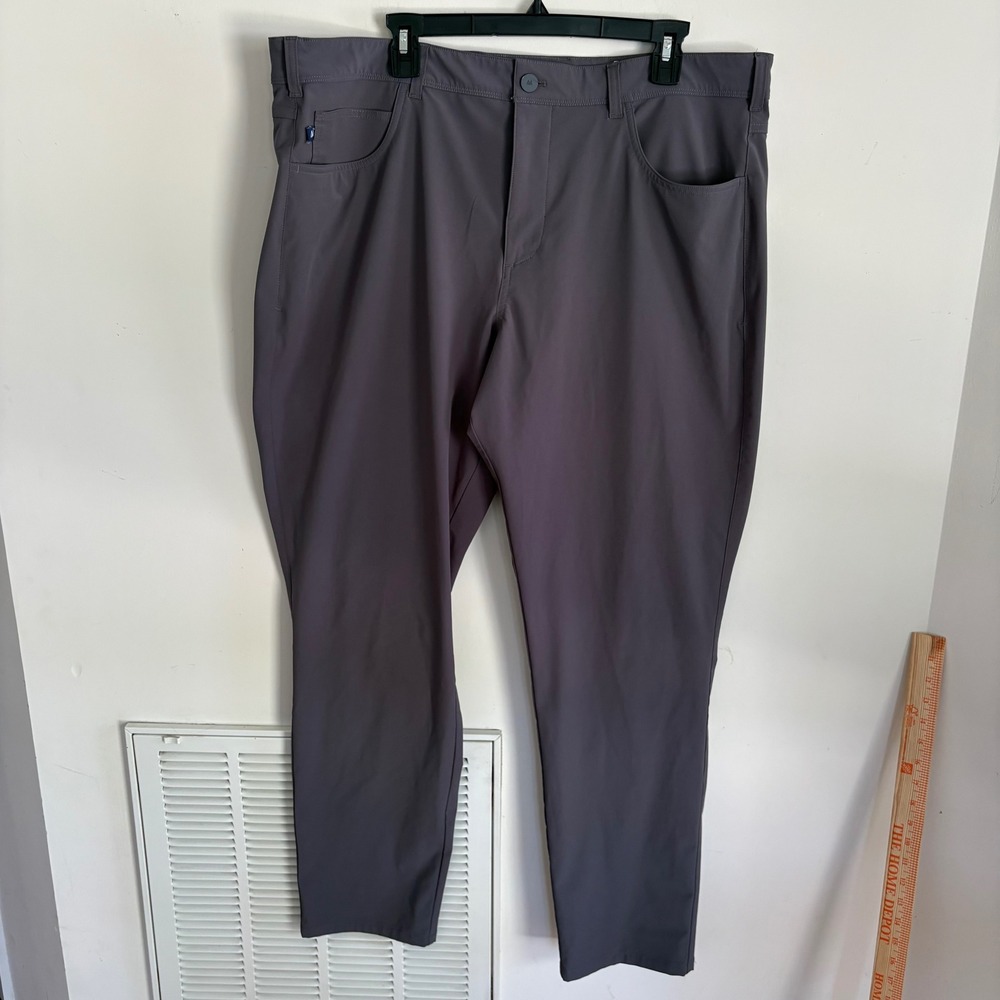 Mizzen+Main Helmsman Slim Chino Pants Mens Gray size 40x32 Performance Stretch
